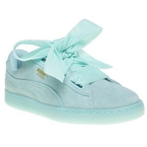 Puma Suede Heart Sneakers
